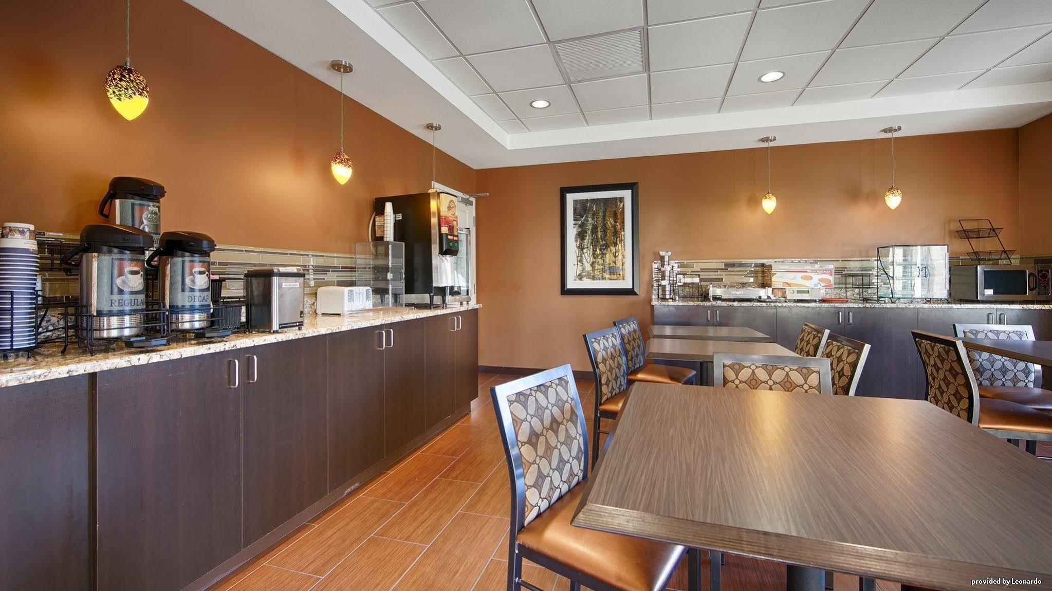 Hotel Western College Park